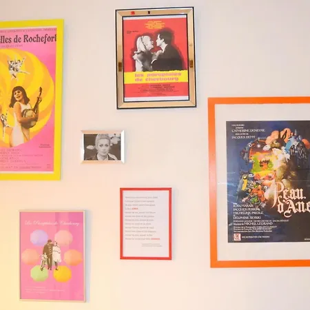 Un Jour D'ete A - Centre Unesco - 200 M Cathedrale - Parking - Animaux Acceptes شقة *