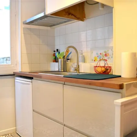 Un Jour D'ete A - Centre Unesco - 200 M Cathedrale - Parking - Animaux Acceptes شقة