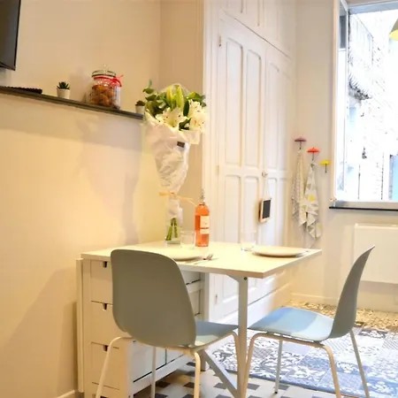 شقة Un Jour D'ete A - Centre Unesco - 200 M Cathedrale - Parking - Animaux Acceptes *