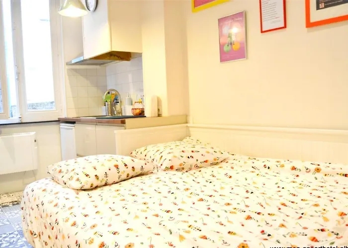 Un Jour D'ete A - Centre Unesco - 200 M Cathedrale - Parking - Animaux Acceptes شقة